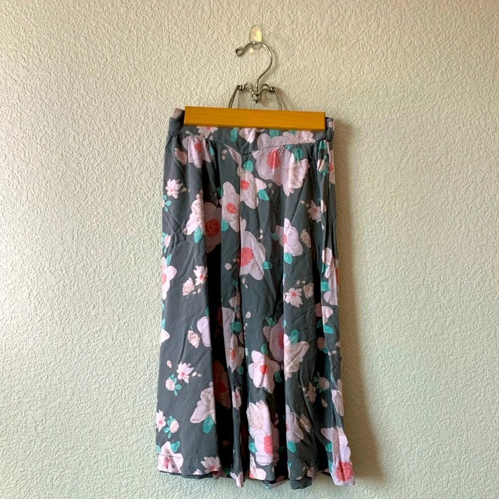 Old Navy Floral Gray Midi Skirt with Pink and Teal Flowers